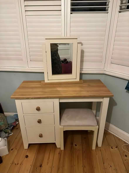 Photo of free Dressing table with mirror and stool (Twickenham TW2) #2