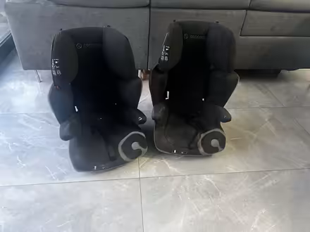 Photo of free Car seats (Luton LU2) #2