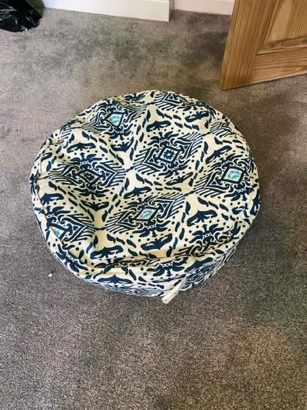Photo of free Bean bag (SG6) #2