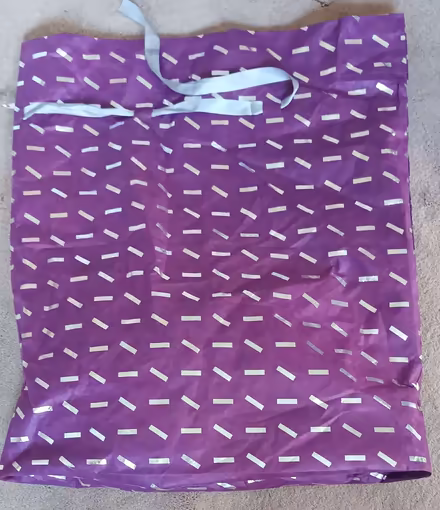 Photo of free Large (approx 1m) present bag (AB22) #1
