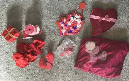 Photo of free Valentine decor (Downers Grove) #1