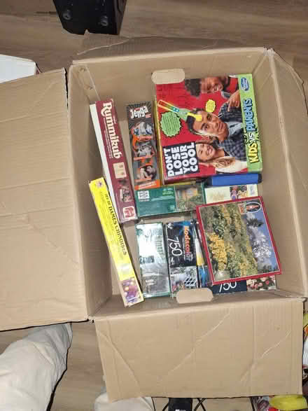 Photo of free Box of games (Hintonburg) #1