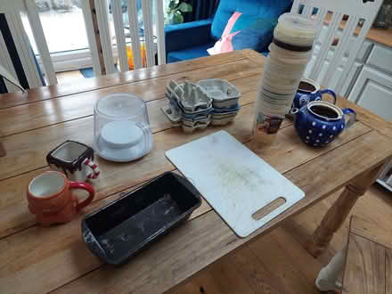 Photo of free Various kitchen items - or for crafts? (Upper Wolvercote OX2) #1
