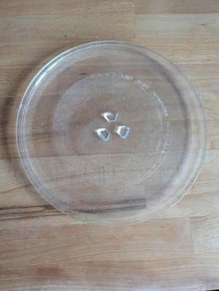 Photo of free Microwave turntable plate (Leytonstone) #1