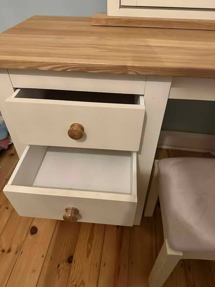Photo of free Dressing table with mirror and stool (Twickenham TW2) #3
