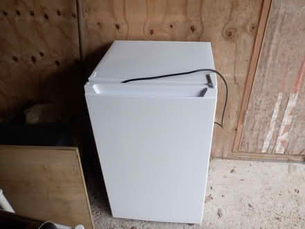 Photo of free fridge under counter (Fordcombe TN3) #1
