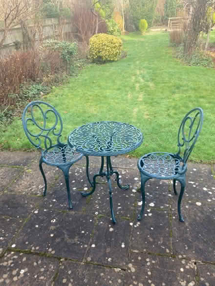 Photo of free metal garden table and 2 chairs (Cutteslowe OX2) #1