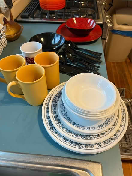 Photo of free Assorted dishes and silverware (Northampton near YMCA) #4