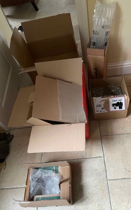 Photo of free Boxes and packing material (Ellastone DE6) #1