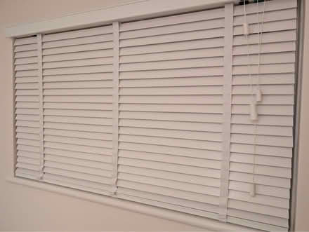 Photo of free Venetian blinds x 6 (Halesworth) #3