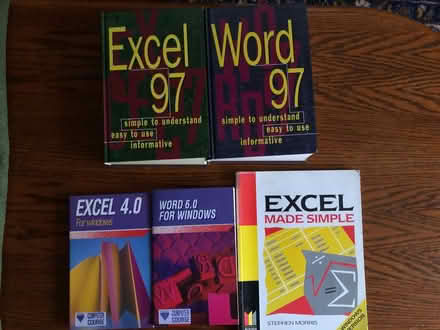 Photo of free "How to" Books - older Windows apps (Rhyl LL18) #1