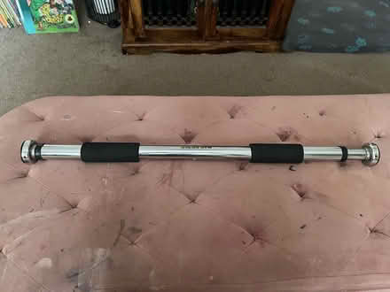 Photo of free Chin up bar (Barry CF62) #1