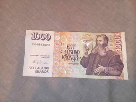 Photo of free Icelandic kroner 1000 (Amber Valley DE56) #1