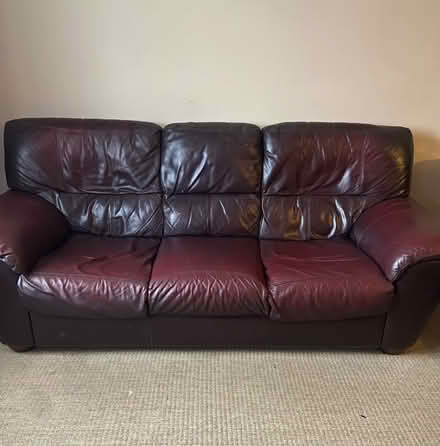 Photo of free Sofas (Maidenhead SL6 3) #1