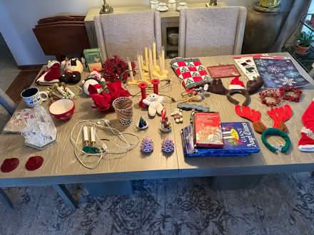 Photo of free Miscellaneous Christmas Items (S Downers Grove) #1