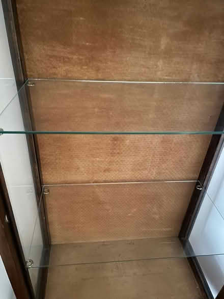Photo of free Vintage Display Cabinet (Shirley, CR0) #3