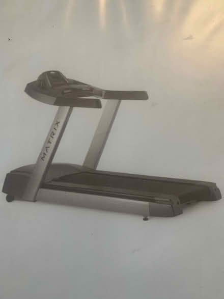 Photo of free MATRIX MX-T3x treadmill. 2009 (Wheathampstead AL4) #3