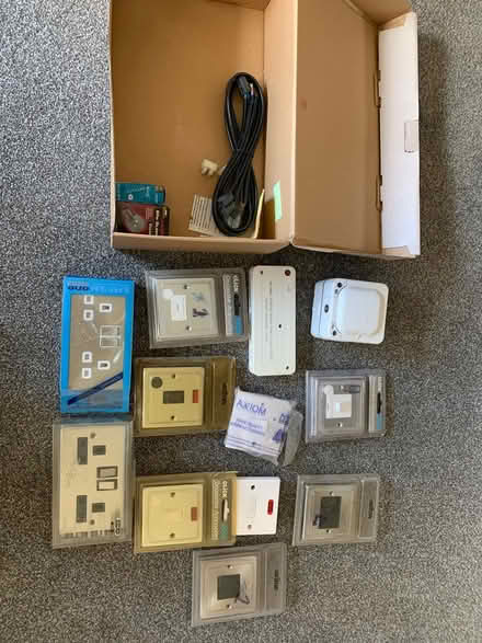 Photo of free Assorted electricals (Hornsby CA8) #2