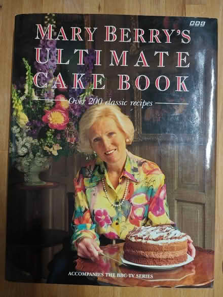 Photo of free Mary Berry's ultimate cake book (CB4) #1