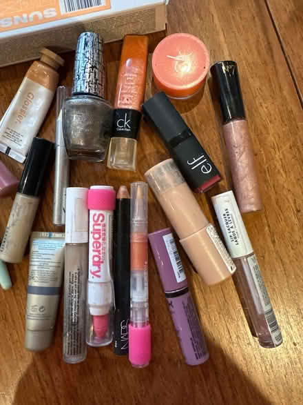 Photo of free Lots of make up (Streatham Hill) #3