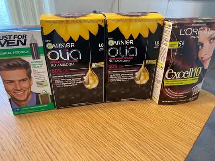 Photo of free Hair Colouring Set (SE13) #1
