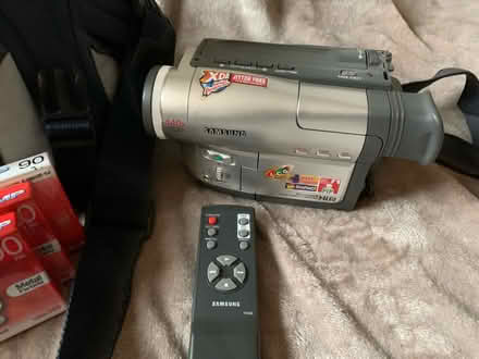 Photo of free Samsung Hi-8 Camcorder NW11 (Hampstead Garden Suburb NW11) #2