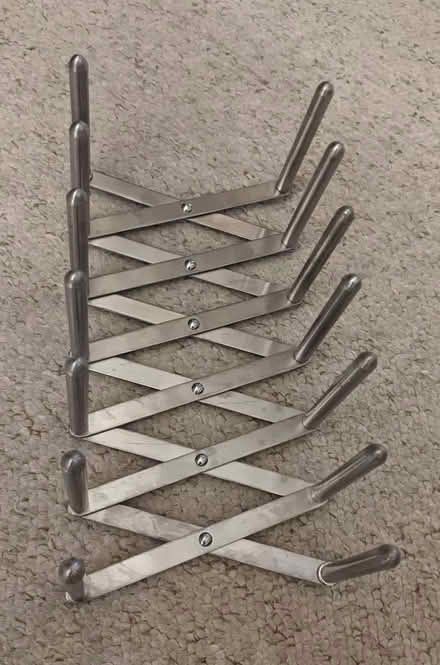 Photo of free Stainless Steel Plate/Lid Holder (Pollards Hill CR4) #2