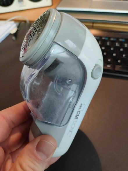 Photo of free Fabric shaver (aka fluffy remover) (Catford) #2