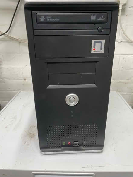 Photo of free Pc Tower with Windows 10 (North Baddesley SO52) #1