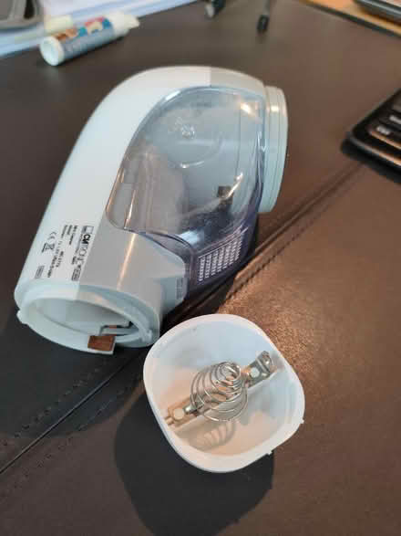 Photo of free Fabric shaver (aka fluffy remover) (Catford) #1