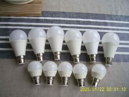 Photo of free LED Bulbs 10W and 6W B22 (Great Asby CA16) #1