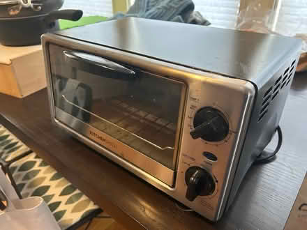 Photo of free KitchenSmith toaster oven (Near Union Square) #1