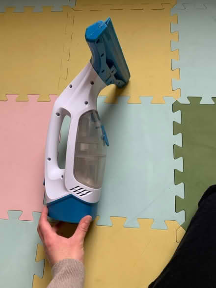 Photo of free Cordless window vacuum (Penylan CF23) #3