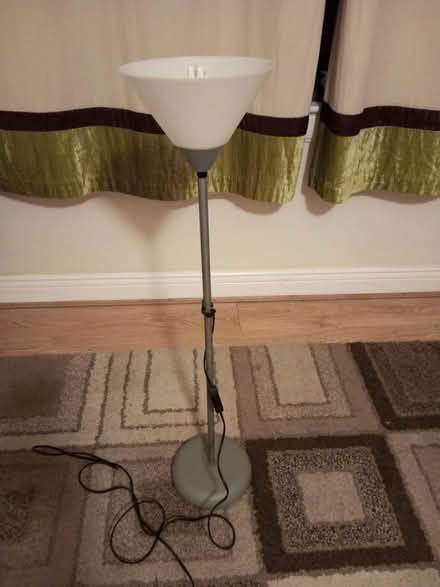 Photo of free White bulb lamp (Eh48 Bathgate) #1