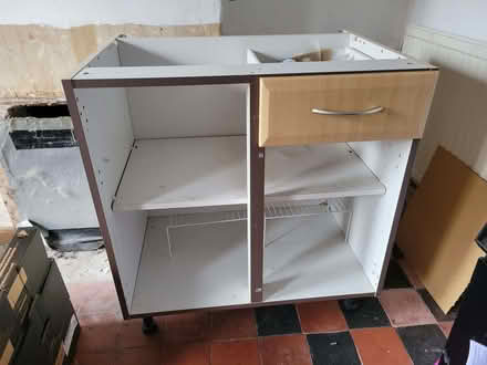 Photo of free Kitchen unit 800 x 600 (Whitchurch SY13) #1