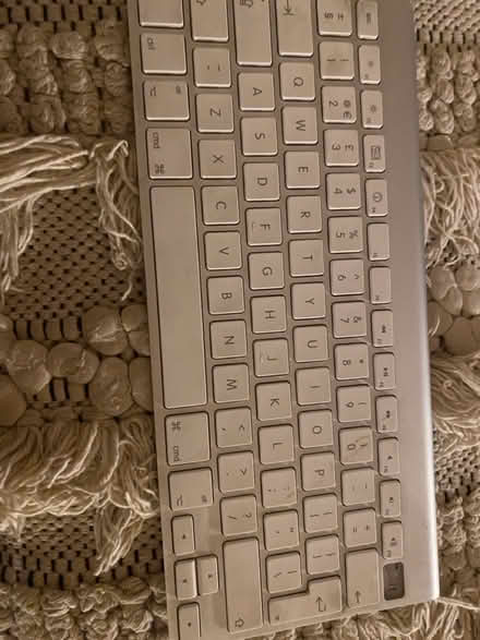 Photo of free Apple keyboard (E9) #1