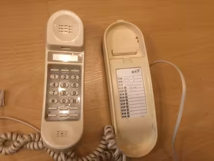 Photo of free Bt100 telephone (1990’s) (B62 near Blackheath) #1