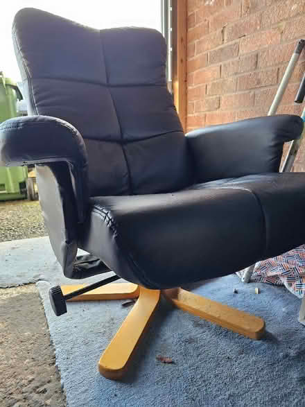 Photo of free Leather chair (St. Georges TF2) #2