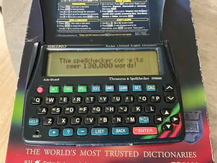 Photo of free Pocket Oxford English Dictionary Thesaurus and spellchecker (BT10) #3