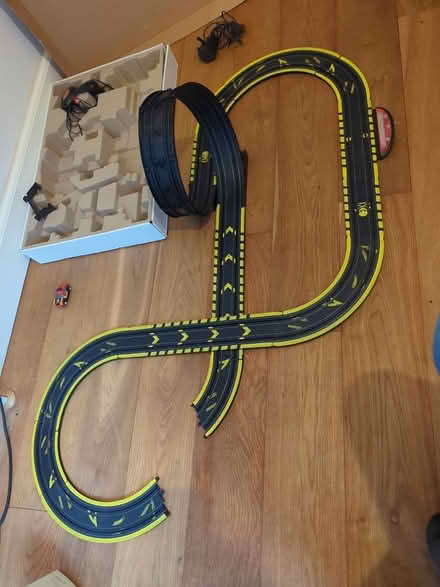 Photo of free Micro Scalextric - Emergency Pursui (TW9) #3