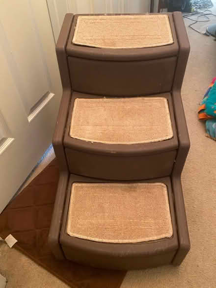 Photo of free Pet Stairs (Manassas City) #1