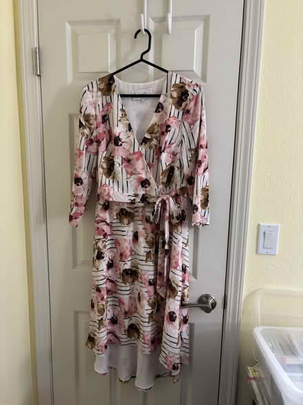 Photo of free Never worn dress ladies small (Sunnyvale near Fremont H.S.) #1