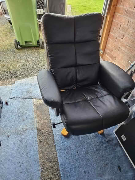 Photo of free Leather chair (St. Georges TF2) #1