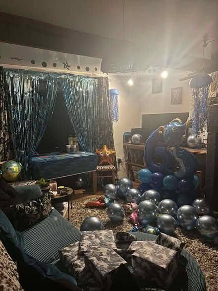 Photo of free Party decorations (Denholme BD13) #2