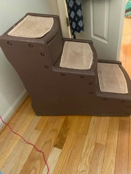 Photo of free Pet Stairs (Manassas City) #2
