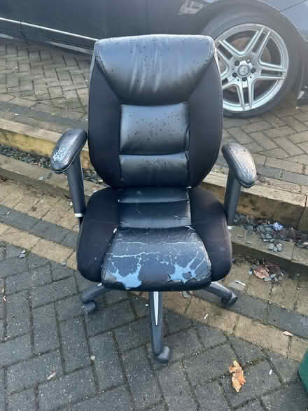 Photo of free Office chair (HP4) #1