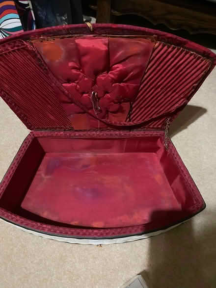 Photo of free Vintage Childs Sewing Box/ Stool Needs refurb! (Hazlemere HP15) #3