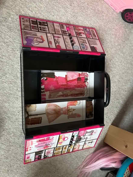 Photo of free Barbie wardrobe (WF4) #2