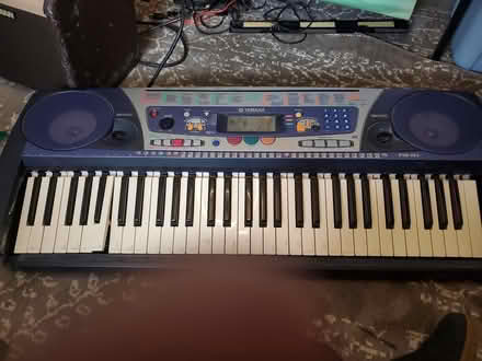 Photo of free Yamaha Keyboard PSR 262 (Old Ottawa East) #2