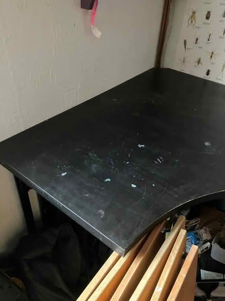 Photo of free Black Corner table with metal legs (Kennington OX1) #2